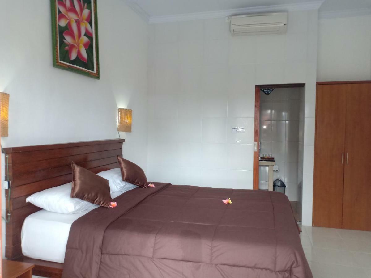 Dwiki Putra Home Stay นูซาเลมโบงัน ภายนอก รูปภาพ